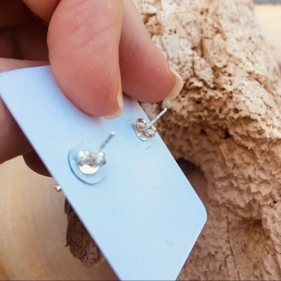 Sterling crystal square blue earrings - Picture 4 of 4